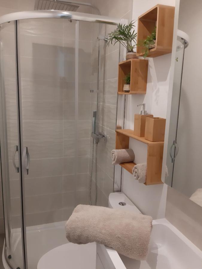 La Casita Serignanaise - Apt T2 - Clim - Jardin B&B 외부 사진