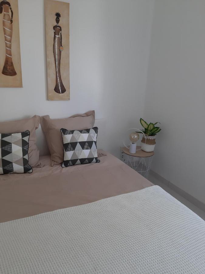 La Casita Serignanaise - Apt T2 - Clim - Jardin B&B 외부 사진