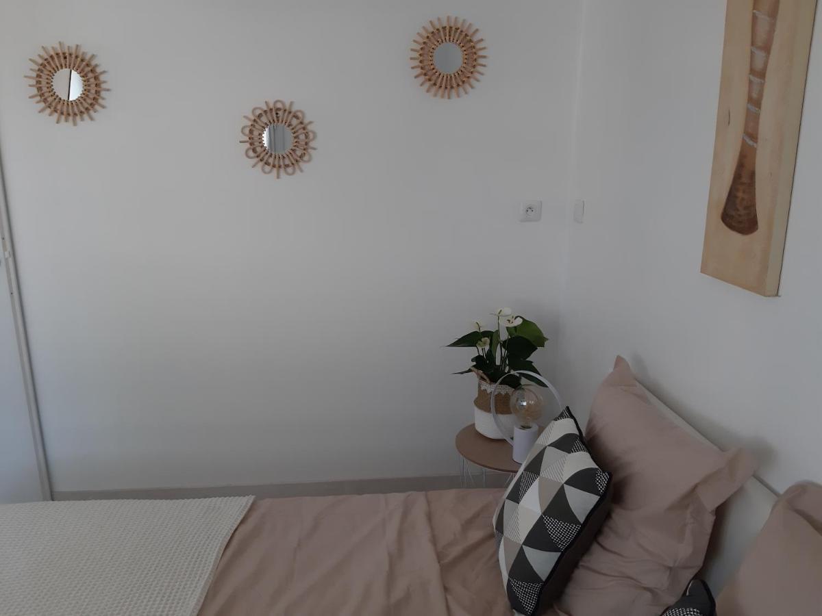 La Casita Serignanaise - Apt T2 - Clim - Jardin B&B 외부 사진